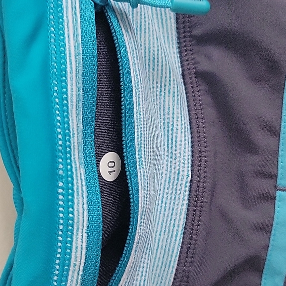 Lululemon Athletica Run Times Short Sz 10 - Picture 6 of 9